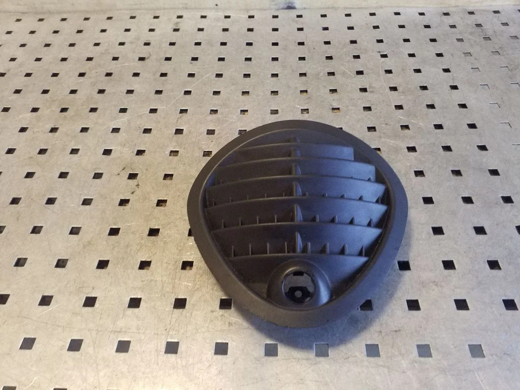 Środkowe kratki nawiewu 9801430 – Mini Cooper Countryman R60 (2011-2016)