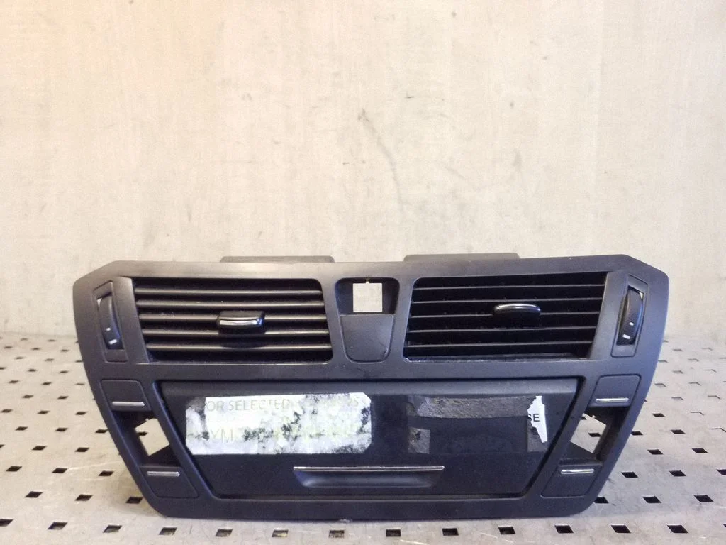 Dash center air vent grill