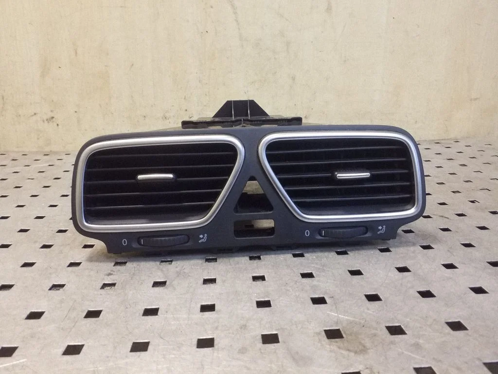 Dash center air vent grill 1Q0819735C