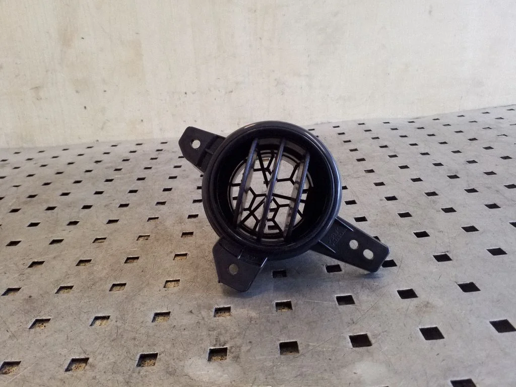 Centrālās gaisa restītes 77620TM8A0