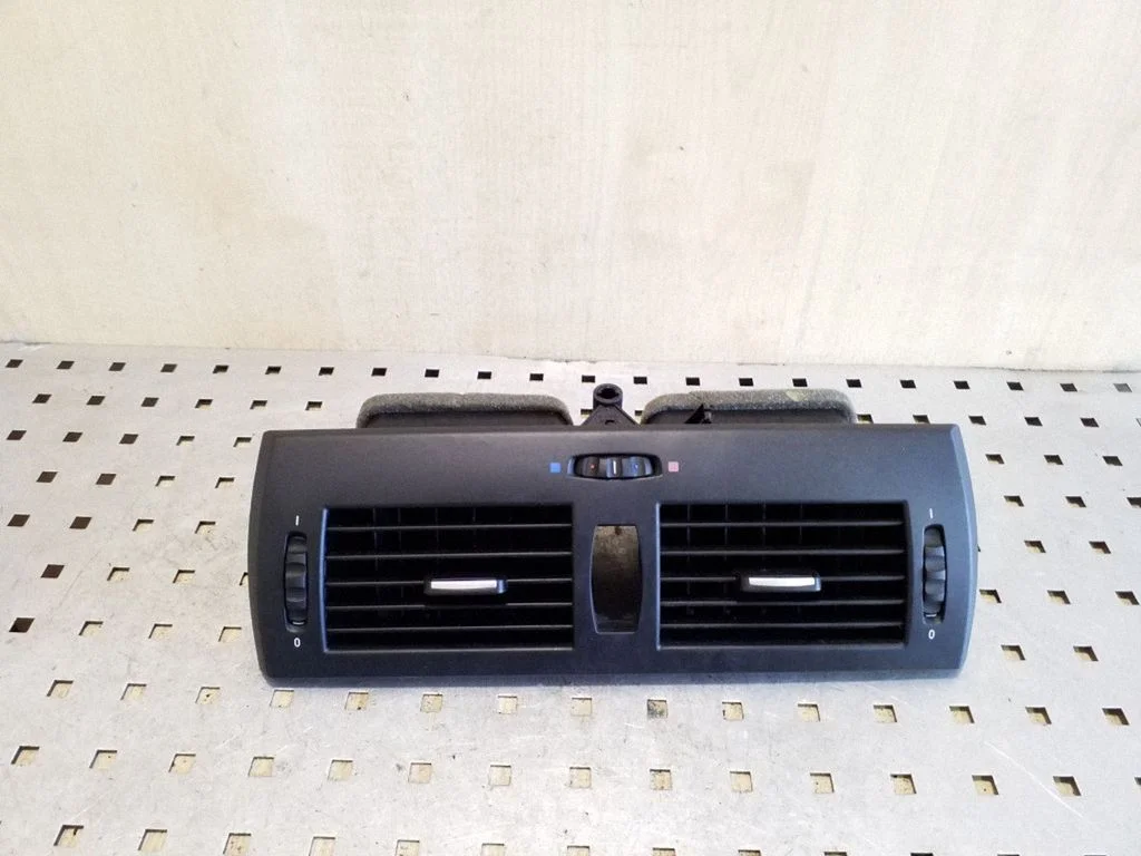Dash center air vent grill 3400074