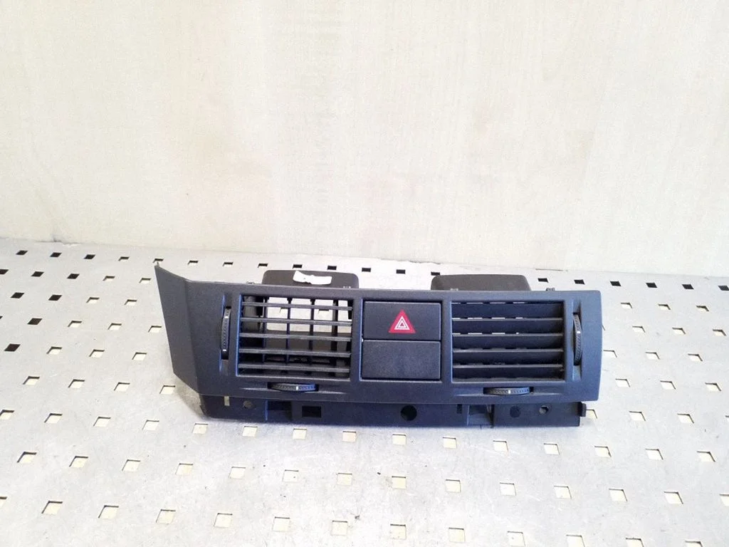 Dash center air vent grill 13107741