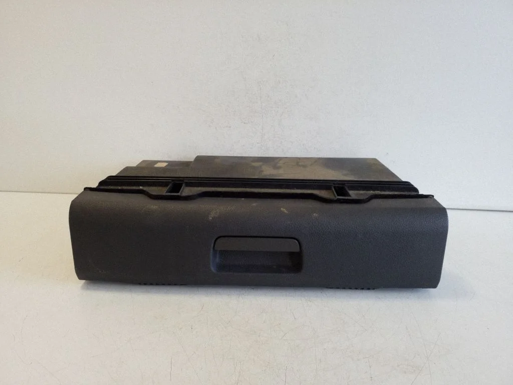 Glove box 1T0881580A