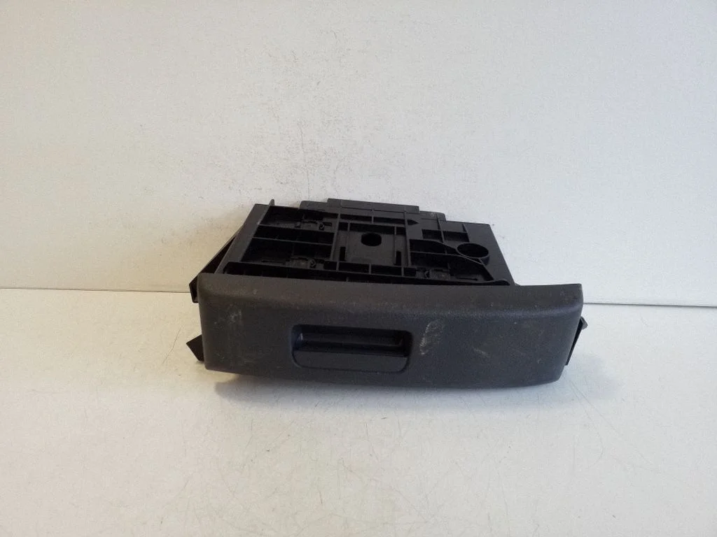 Glove box 1K0882602A