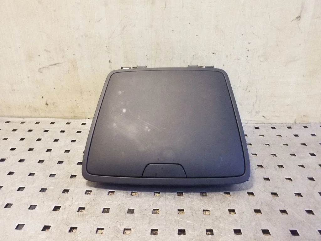 Schowek pasażera 5L0857096