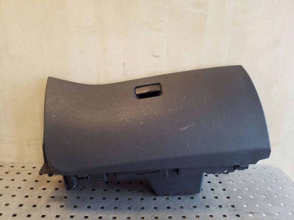 Glove box – Citroen C4 Grand Picasso (2007-2013)