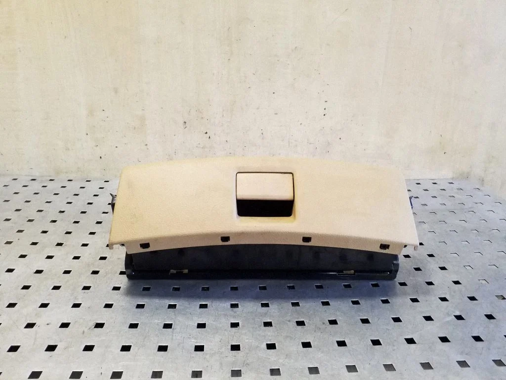 Glove box – Porsche Cayenne (92A) (2010-2017)