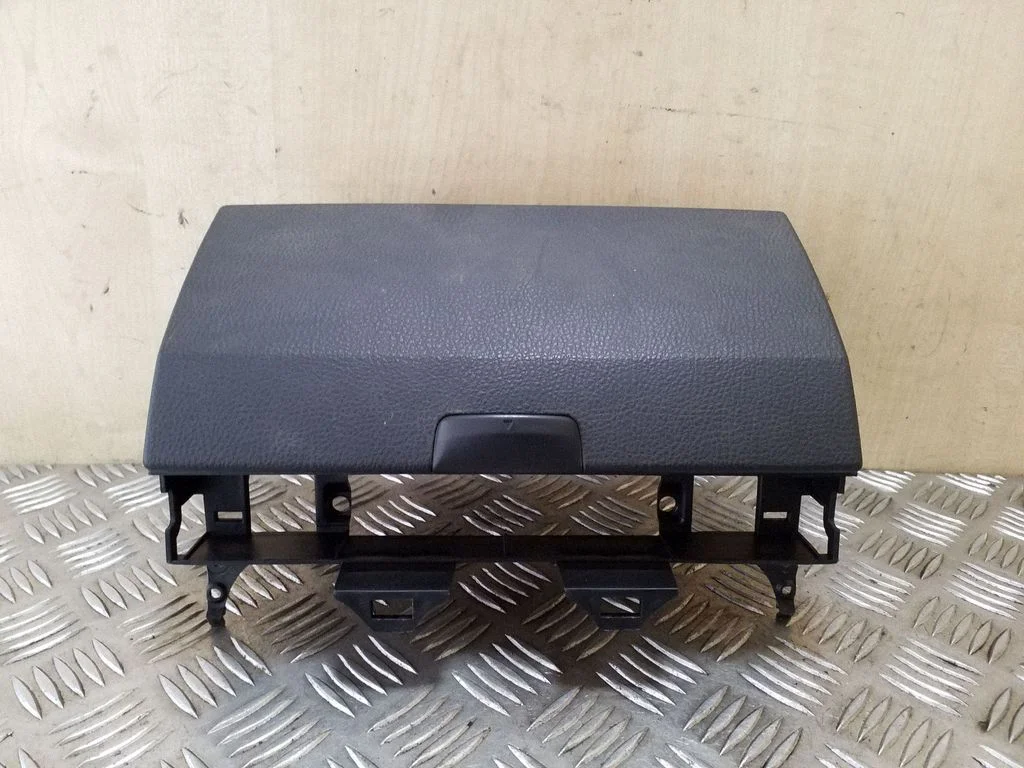 Glove box GJ6AG0245