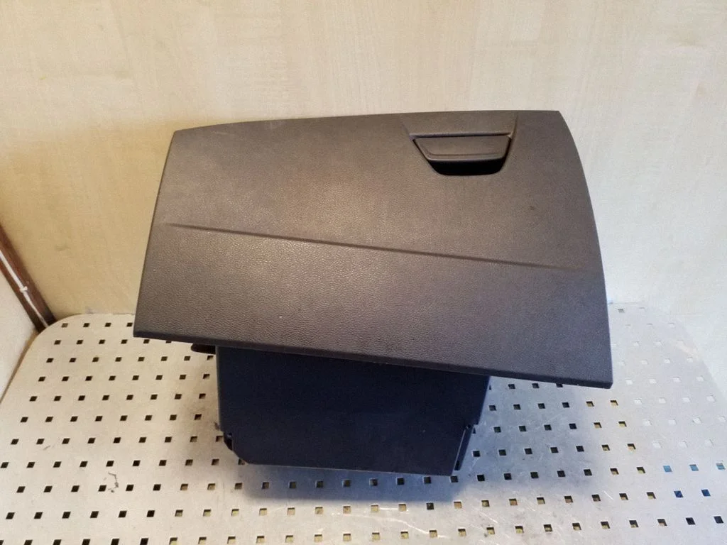 Schowek pasażera BM51A06044BLW