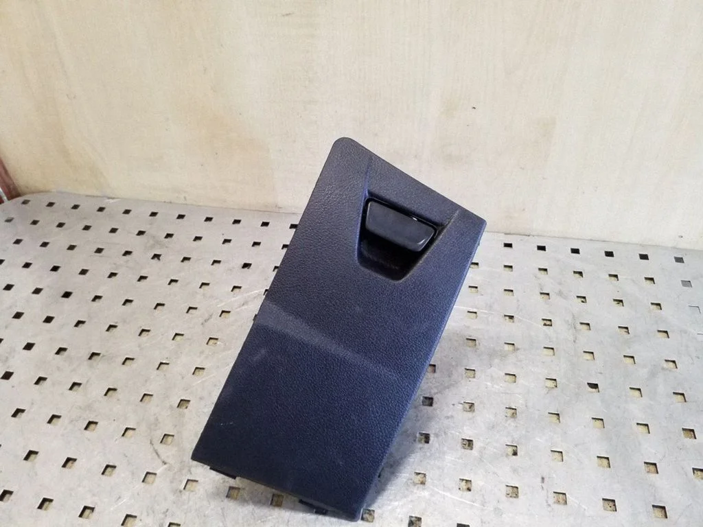 Glove box BM51A46441