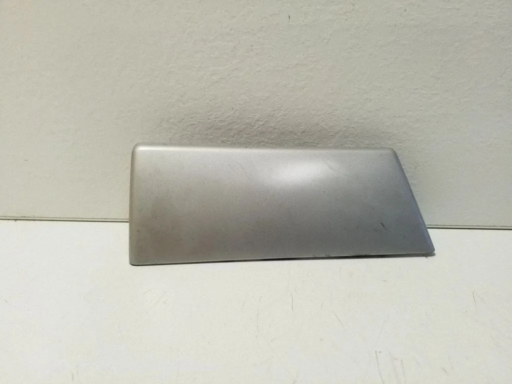 Dashboard glove box trim – BMW X3 E83 (2003-2010)