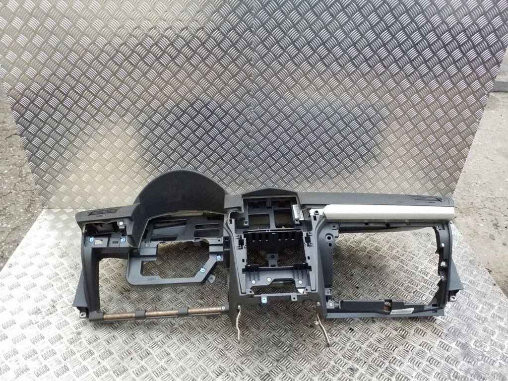 Panelis – Opel Astra H (2004-2012)