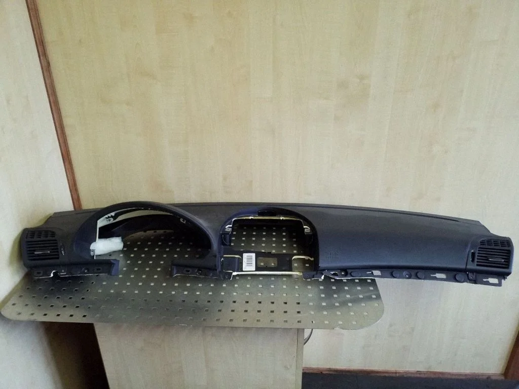Dashboard A2116800687