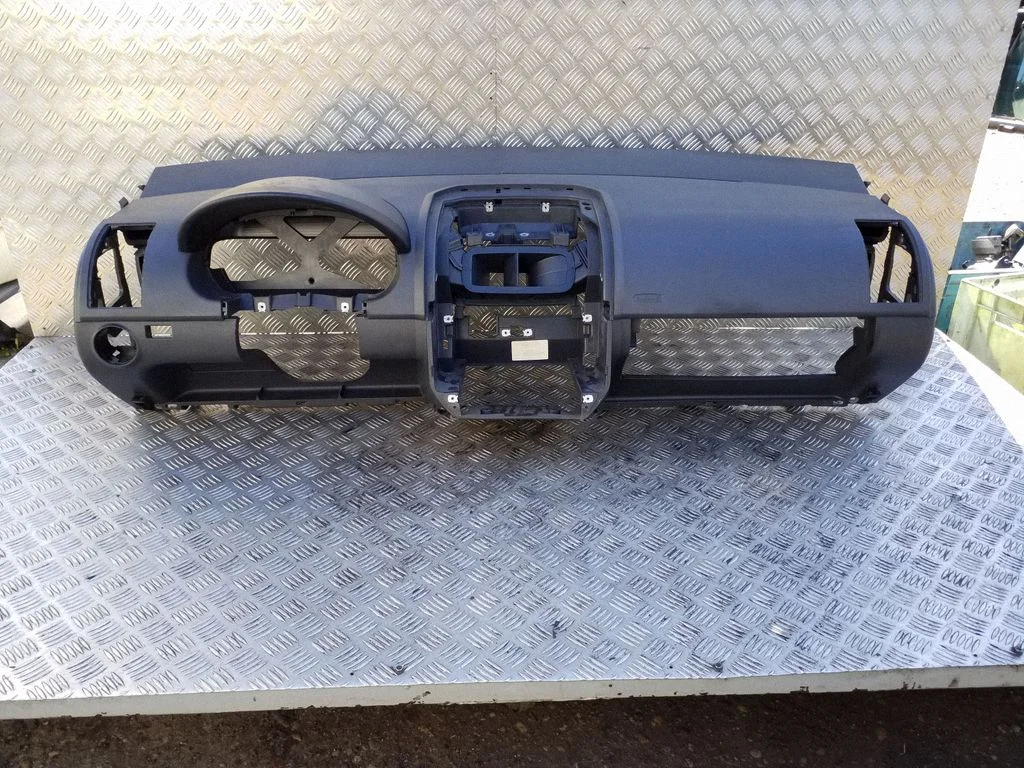 Dashboard 6Q1857001HP