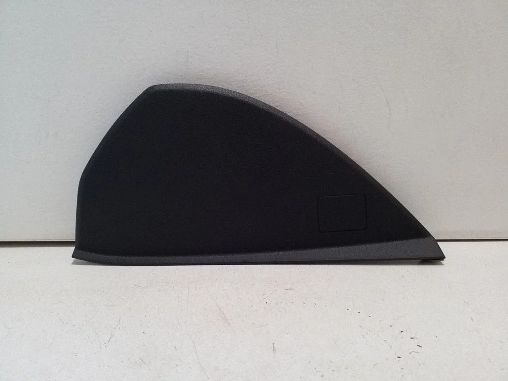 Paneļa apdares panelis (sānu) 5E0857503