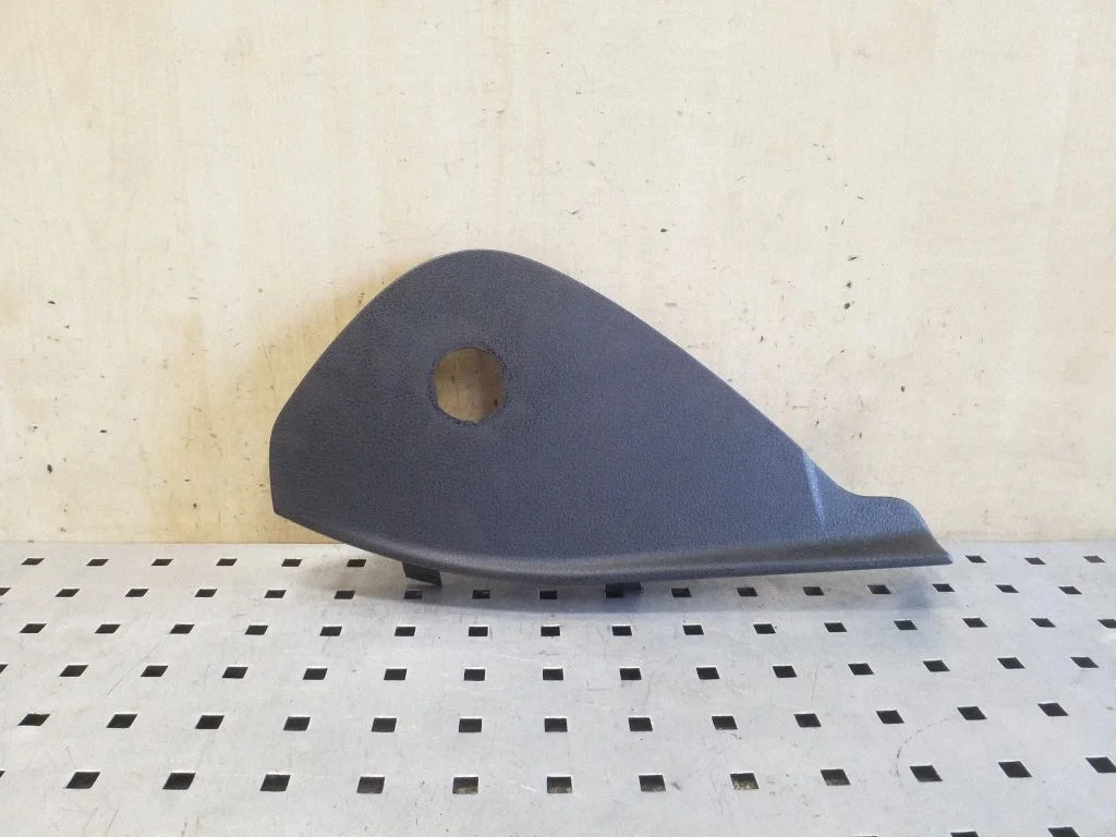 Armatuurlaua külje viimistluspaneel 9209793