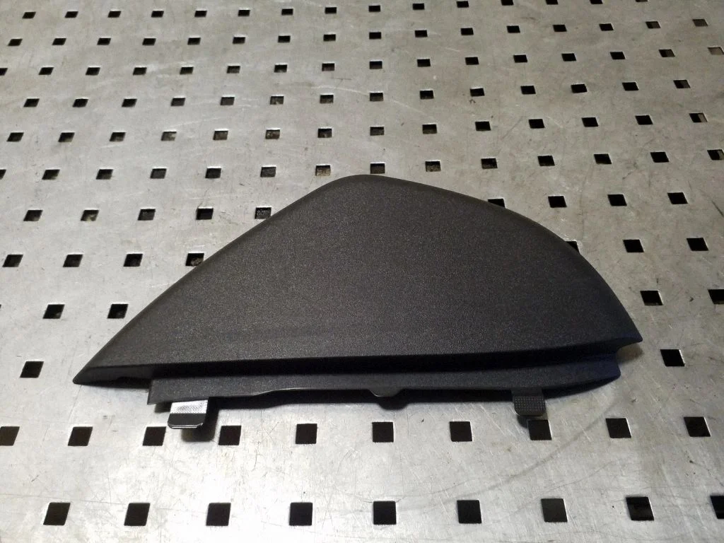 Dashboard side end trim 30676234