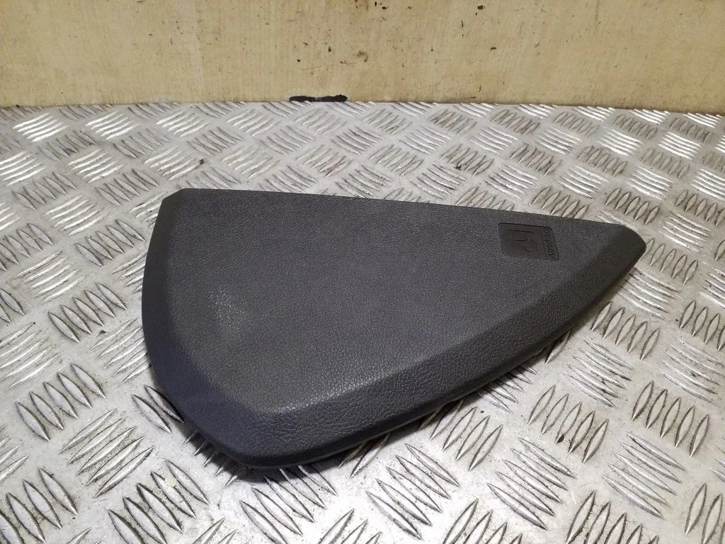 Paneļa apdares panelis (sānu) DS73F04480DCW