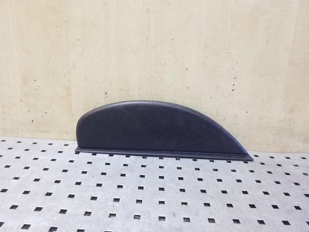 Panel deski rozdzielczej (boczny) 689210037R