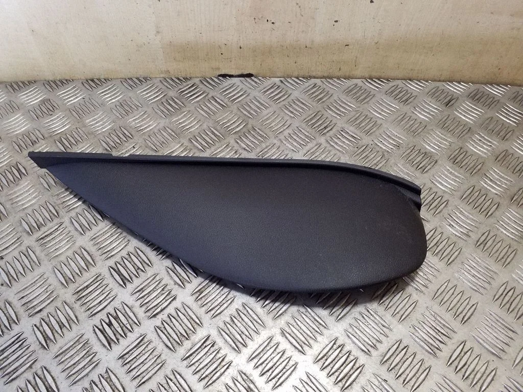 Dashboard side end trim 84767K0000