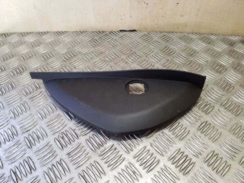 Dashboard side end trim 20967129