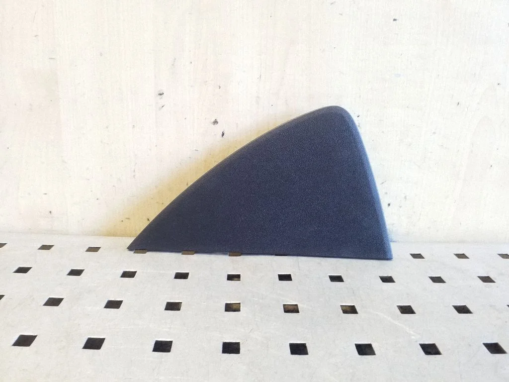 Dashboard side end trim – Tesla Model Y (2020-)