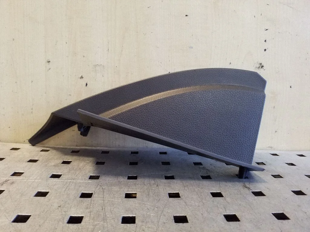 Paneļa apdares panelis (sānu) 3M51R044C60
