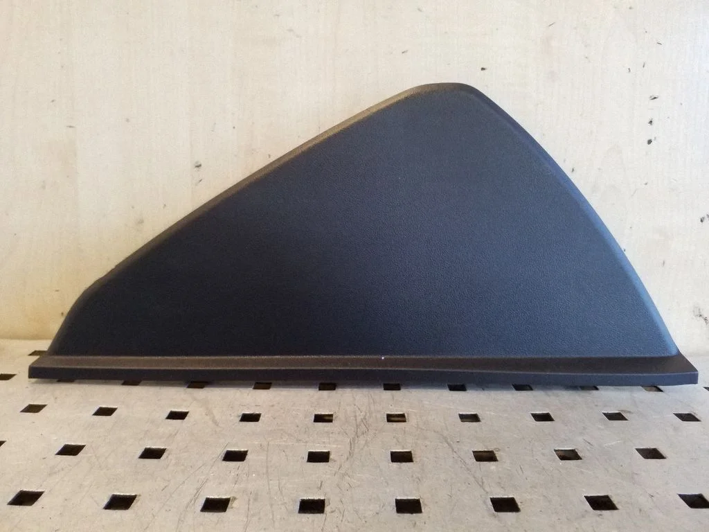 Dashboard side end trim