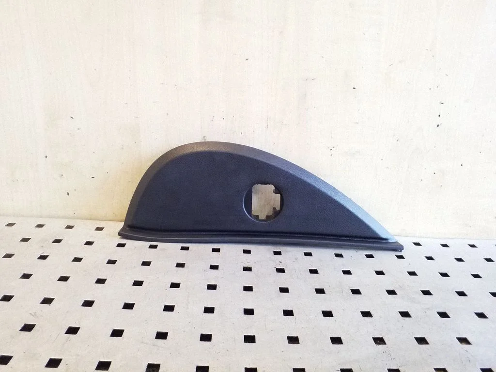 Paneļa apdares panelis (sānu) 847653U010