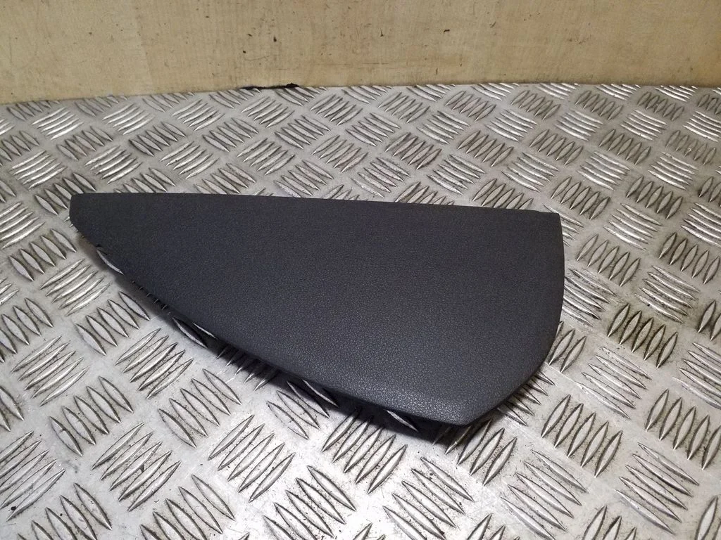 Panel deski rozdzielczej (boczny) 8R0857085A