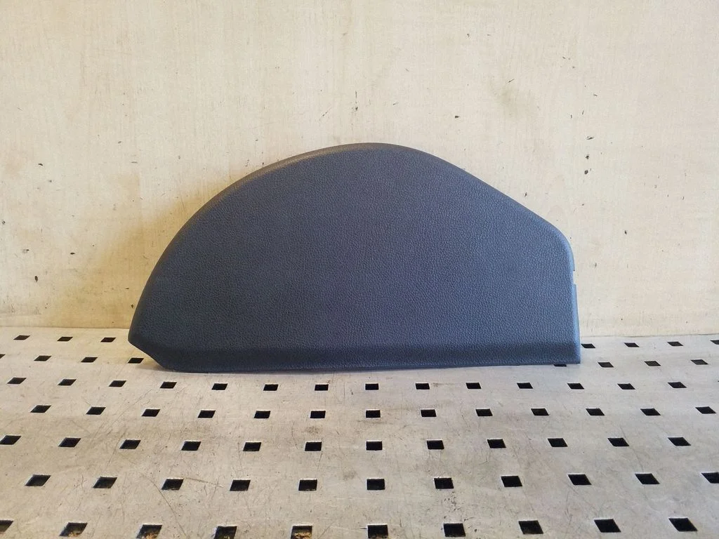 Dashboard side end trim 5L0857503