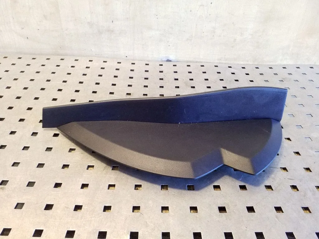 Dashboard side end trim GN19103580