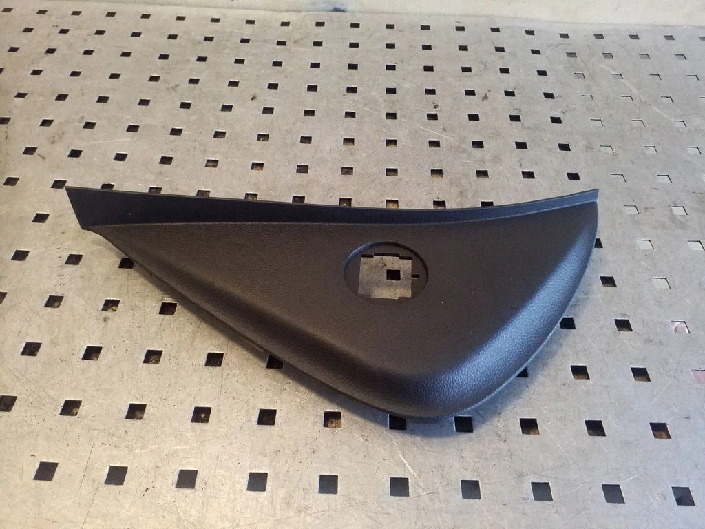 Dashboard side end trim – Chevrolet Orlando (2011-), left
