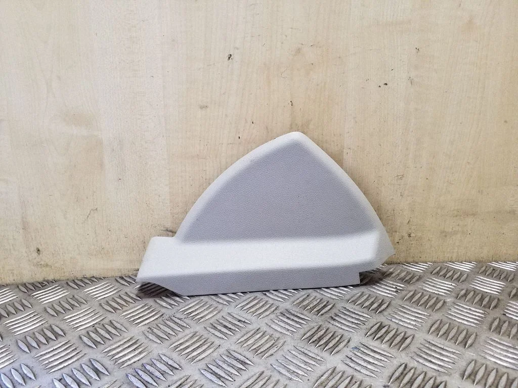 Panel deski rozdzielczej (boczny) A2046800078