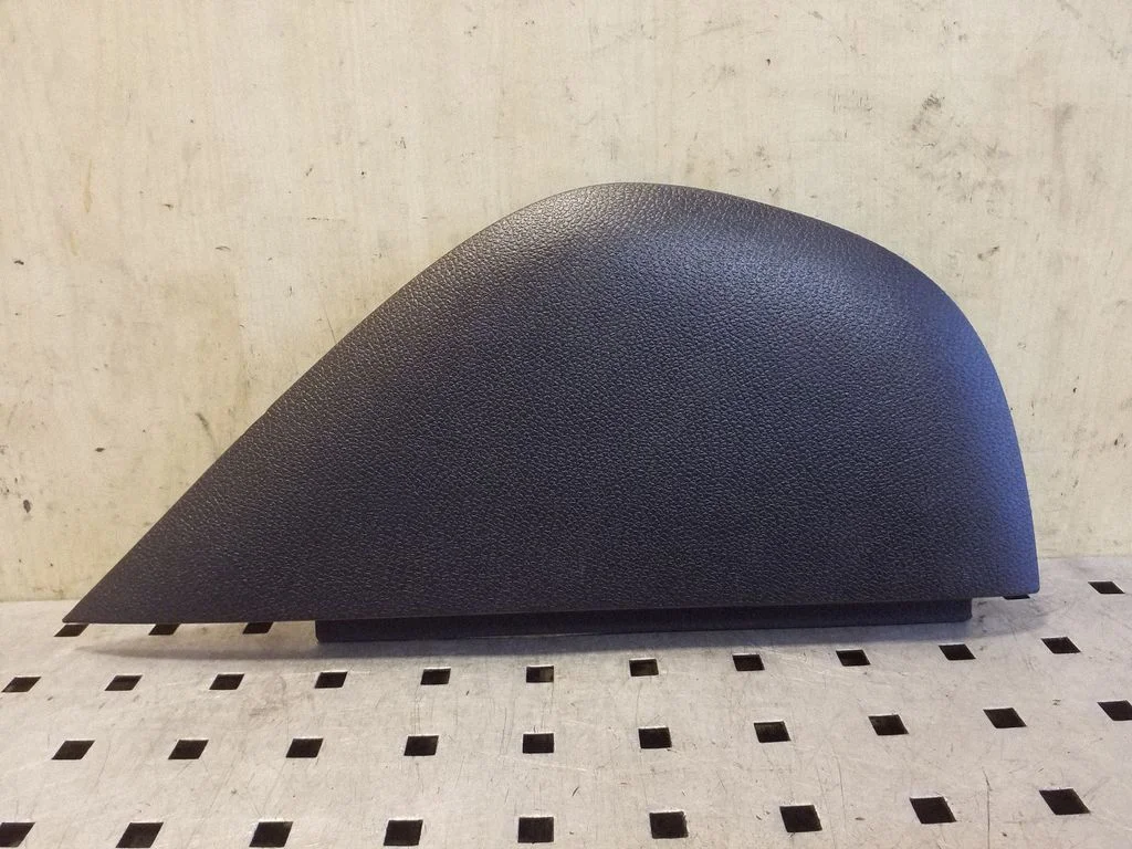 Panel deski rozdzielczej (boczny) 5K0858248D