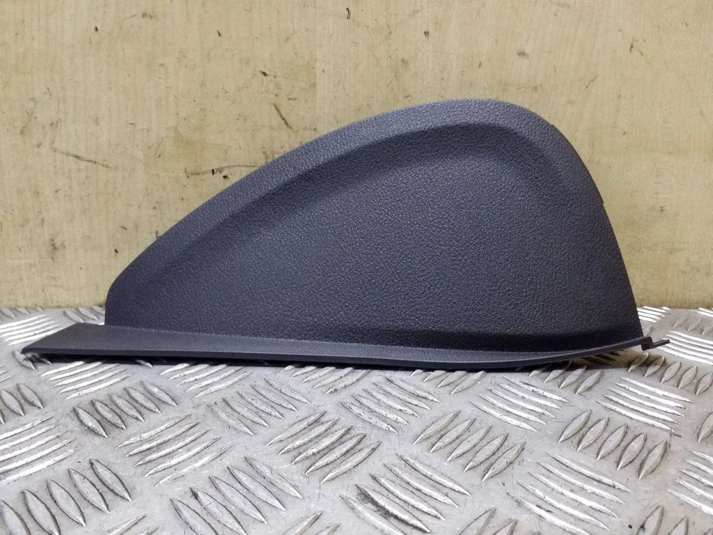 Dashboard side end trim 51456958800