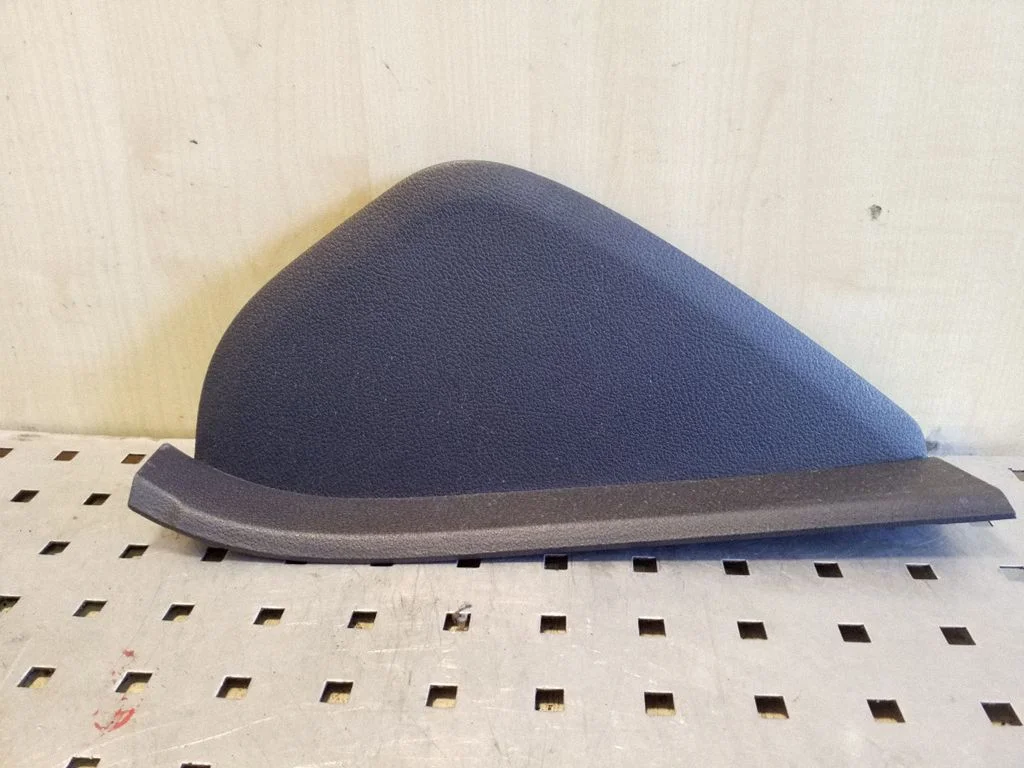 Dashboard side end trim 5N0858247A