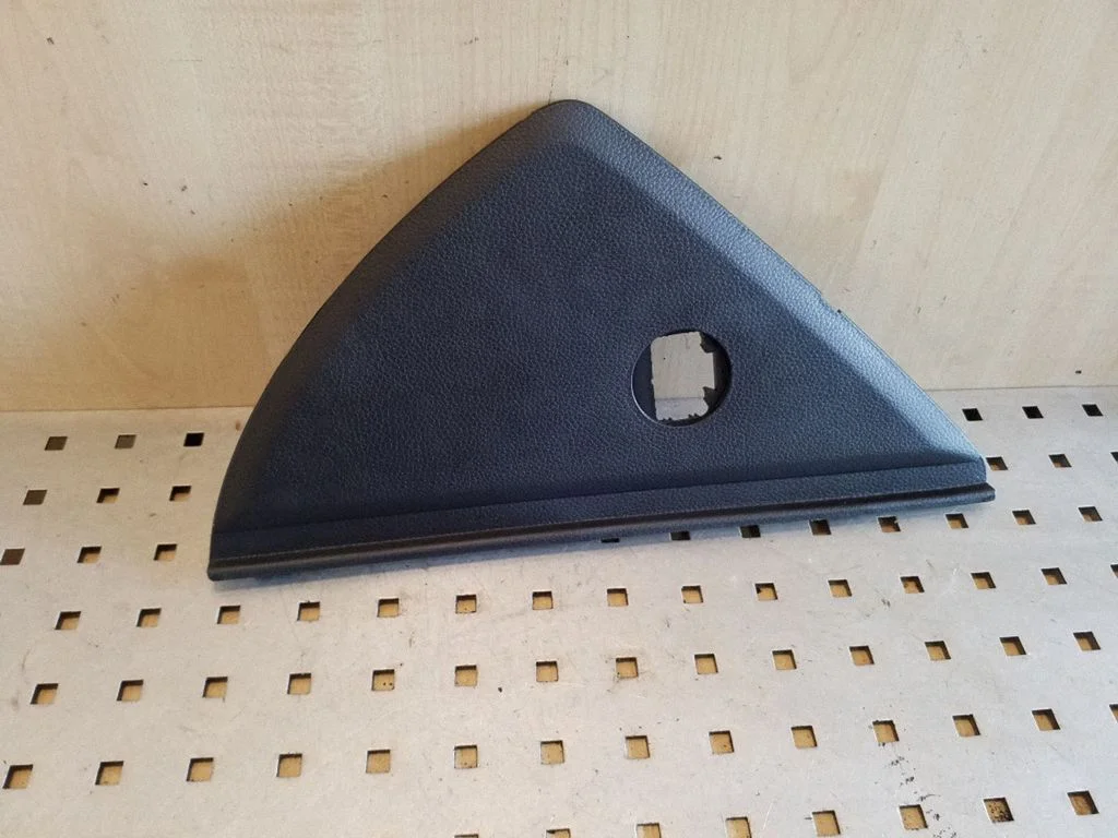 Panel deski rozdzielczej (boczny) 847283Z000