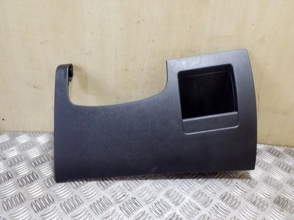 Dashboard lower bottom trim panel 9677541077