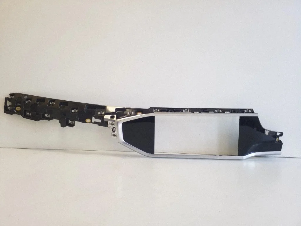 Dashboard trim 83C853189A