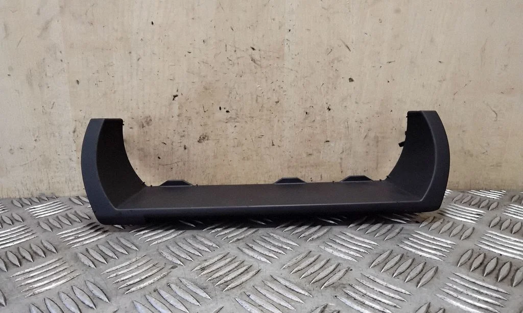 Näidikute paneeli viimistlus – BMW X3 E83 (2003-2010)