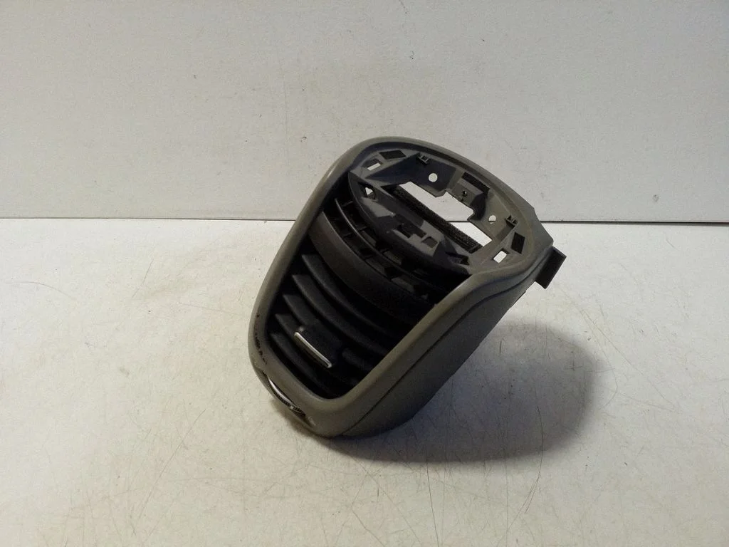 Armatuurlaua külje õhutusresti kate 97490B2000
