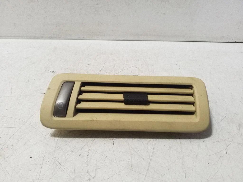 Dashboard side air vent grill/cover trim 3D0819703C
