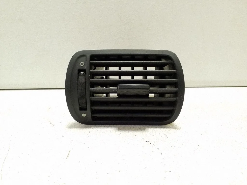 Dashboard side air vent grill/cover trim – Audi A3 S3 8L (1996-2003)