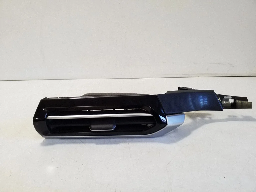 Dashboard side air vent grill/cover trim 11C858416F