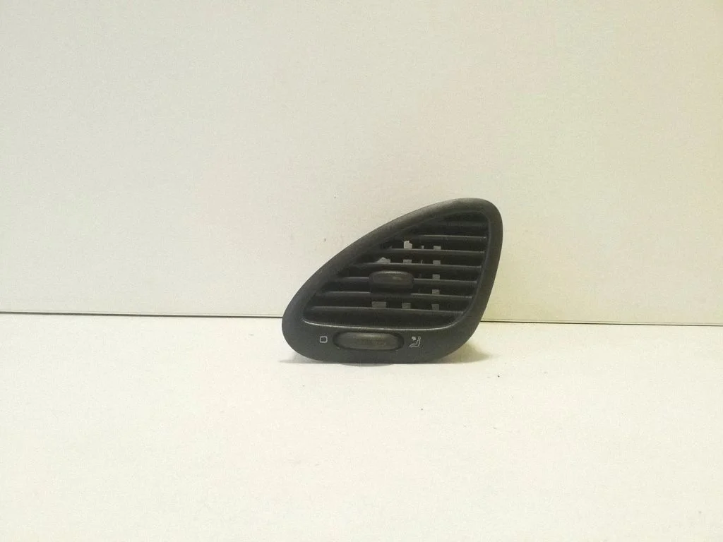 Dashboard side air vent grill/cover trim 7M1819703E