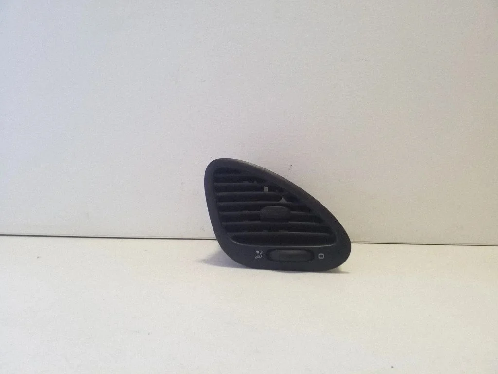 Dashboard side air vent grill/cover trim 7M0819704E