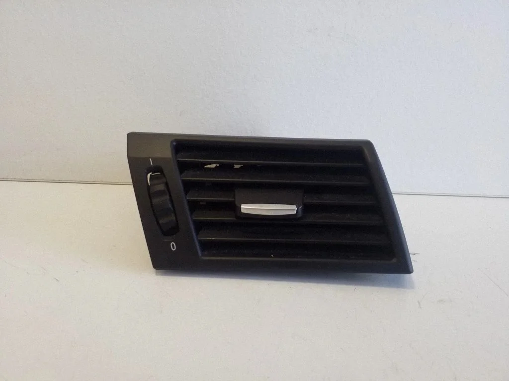 Dashboard side air vent grill/cover trim 3415974