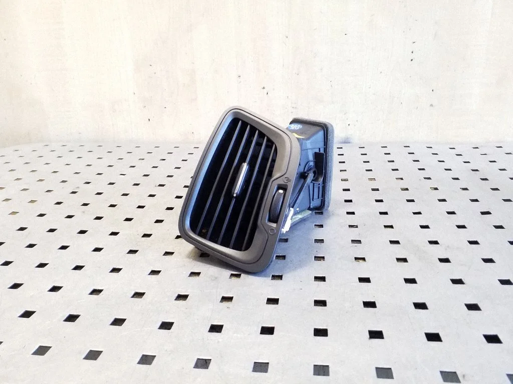 Dashboard side air vent grill/cover trim 974801W000