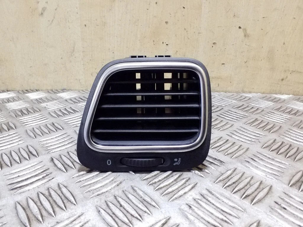 Dashboard side air vent grill/cover trim 1Q0819703J